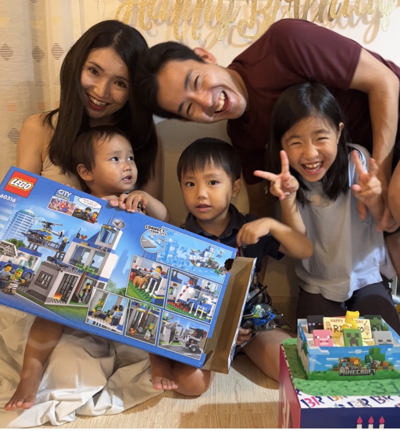 A family with a gift